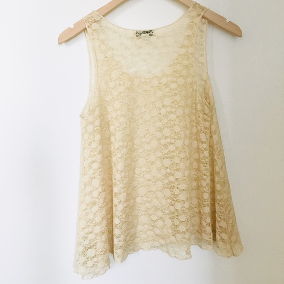 🤑FREE w/ purchase! Twenty One Shimmery Lace Tank - Picture 10 of 16